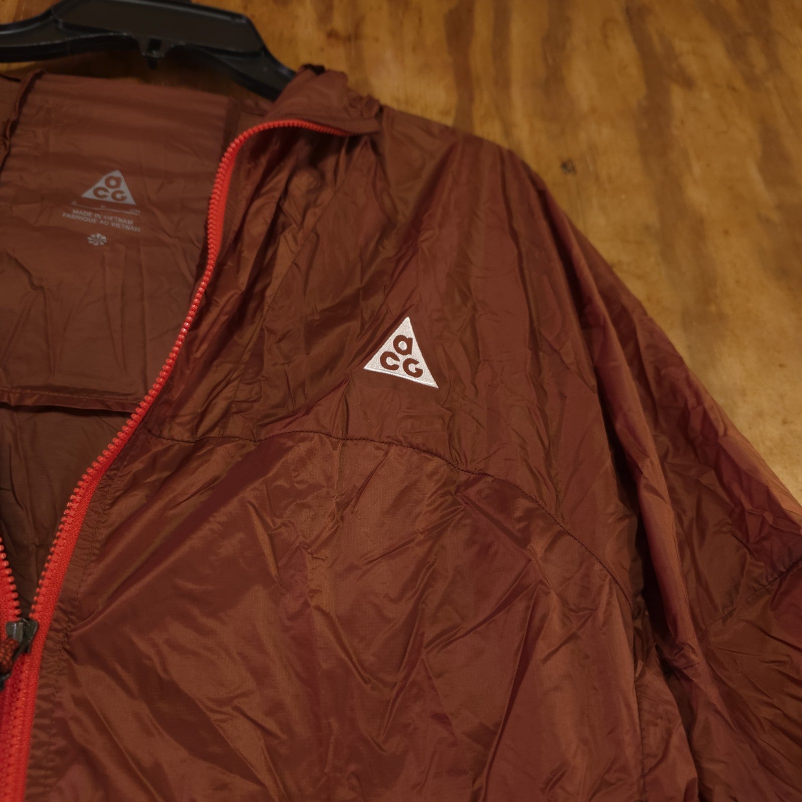 Nike ACG Jacket Windproof Cinder Cone Mens NWT Size Small DB0978-245 - Dad Denim