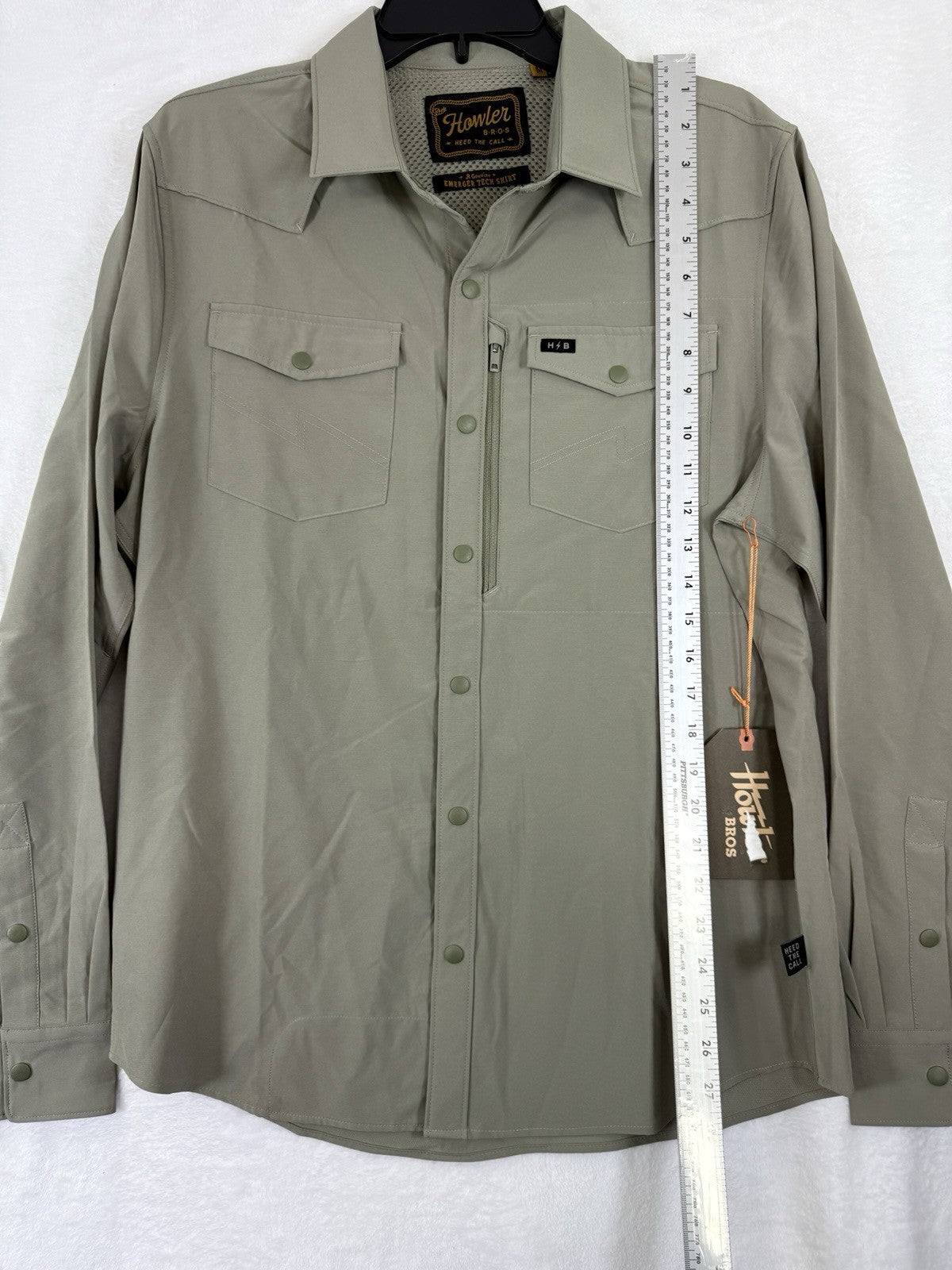 New Howler Bros Emerger Tech Shirt SIZE M Sandstone Tan Snap Front - DAD DENIM