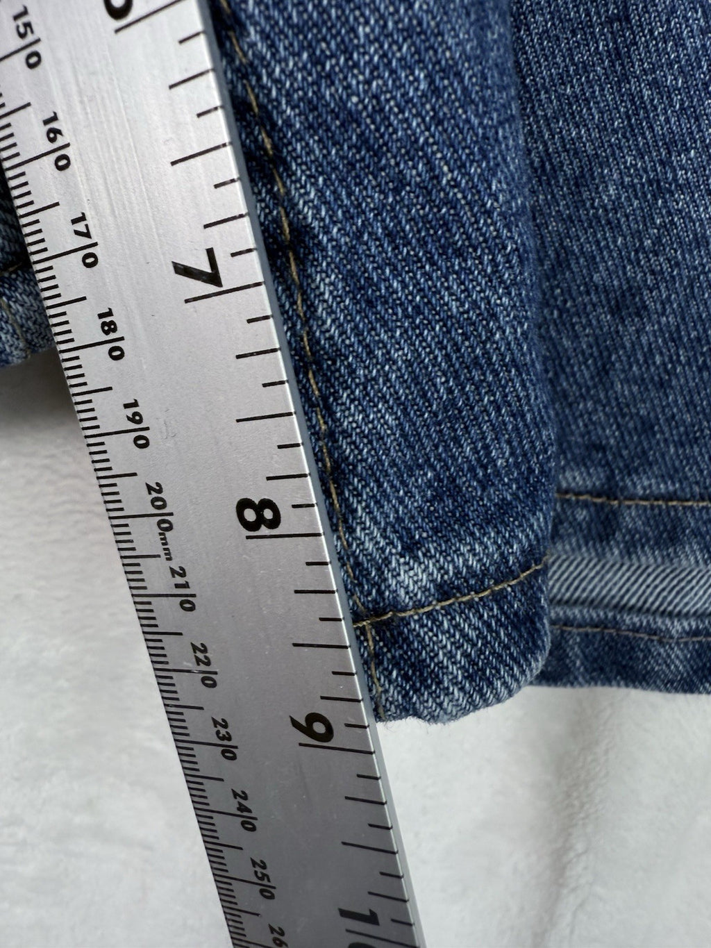 New Wrangler Jean Shorts 44 Relaxed Fit Mens Blue Denim Jeans NWT DAD DENIM