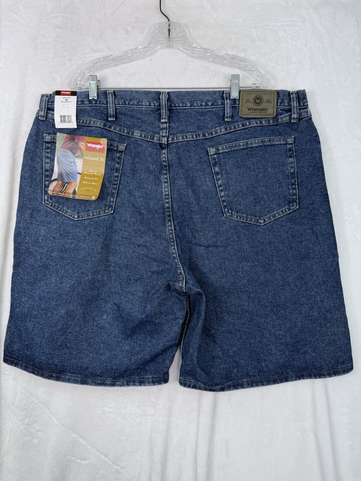 New Wrangler Jean Shorts 44 Relaxed Fit Mens Blue Denim Jeans NWT DAD DENIM