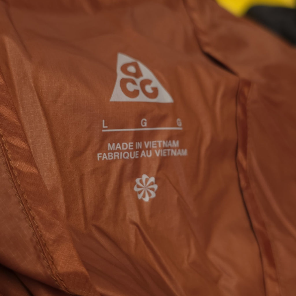 Nike ACG Jacket Windproof Cinder Cone Mens NWT Size LARGE DB0978-245 - Dad Denim