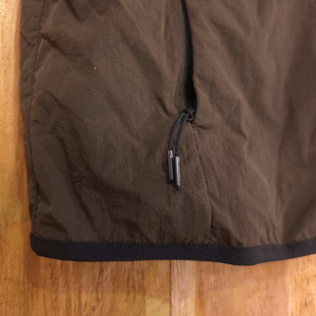 NIKE Vest Tech Woven Light Weight SIZE XL Mens Brown - NWT DAD DENIM